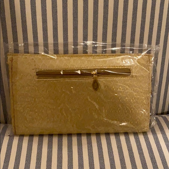 Purses - Picture 8 of 8